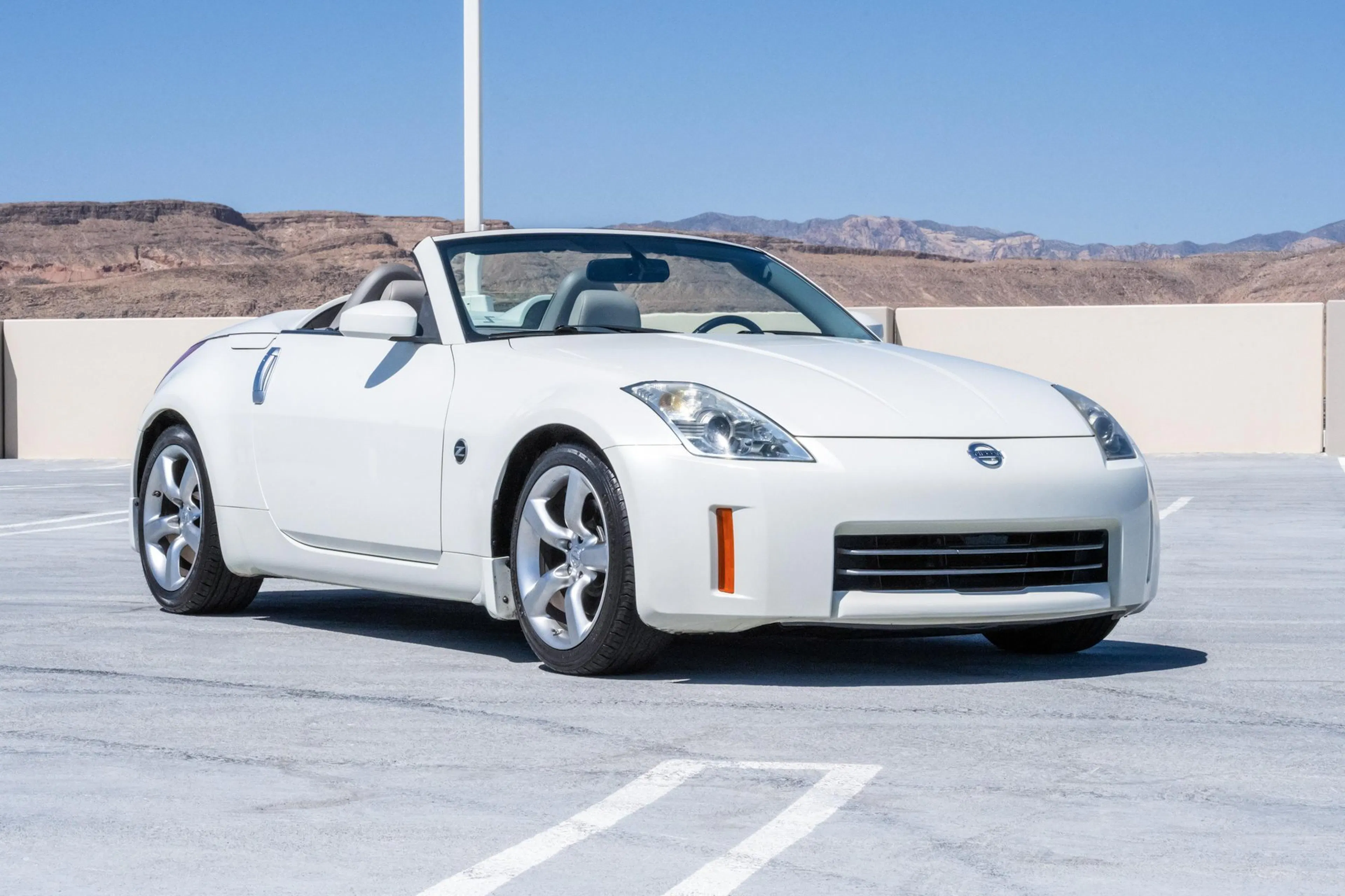 2006 Nissan 350Z VIN JN1AZ36A96M457969 | Hagerty Valuation Tools®